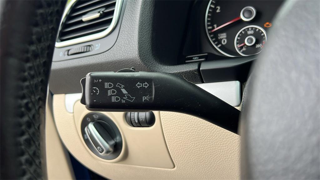 used 2012 Volkswagen Eos car, priced at $7,175