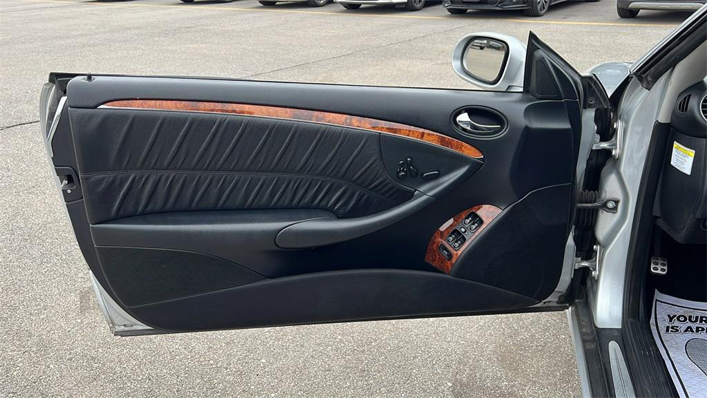 used 2006 Mercedes-Benz CLK-Class car, priced at $8,275