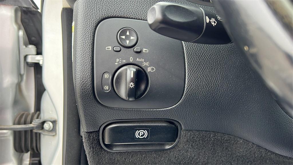 used 2006 Mercedes-Benz CLK-Class car, priced at $8,275