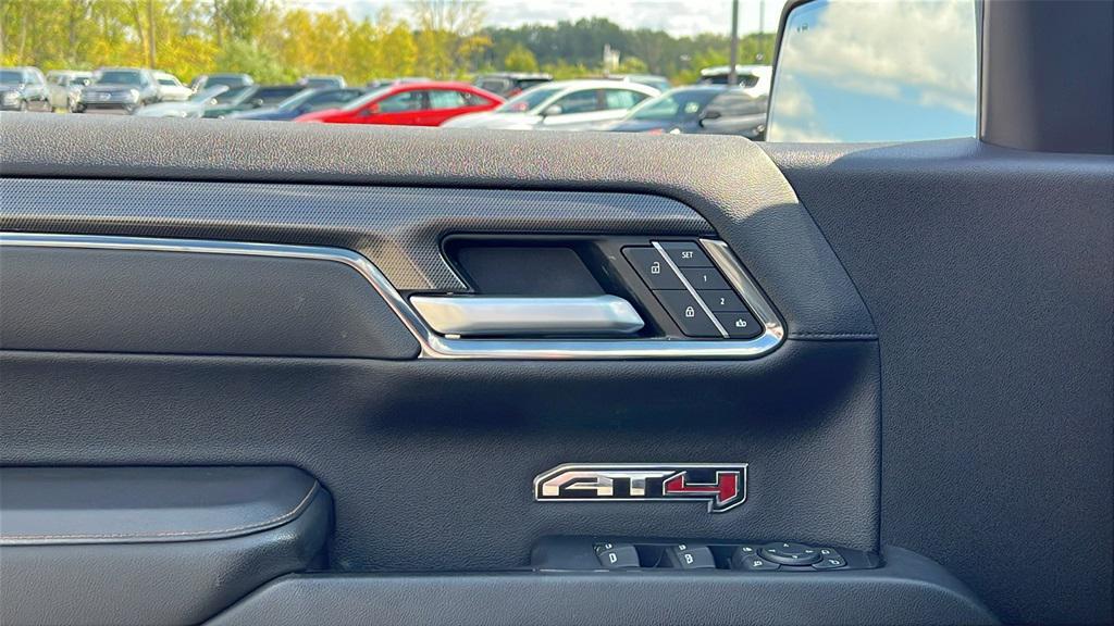 used 2022 GMC Sierra 1500 car, priced at $47,975