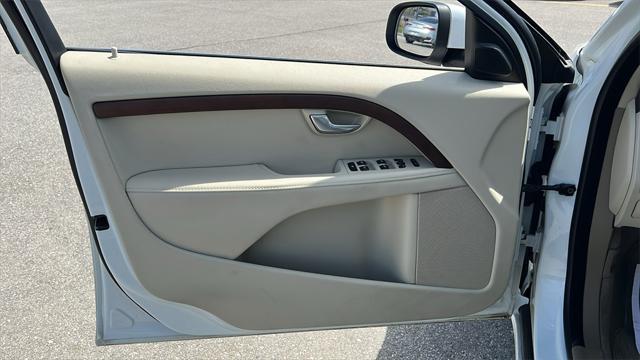 used 2011 Volvo S80 car, priced at $8,975