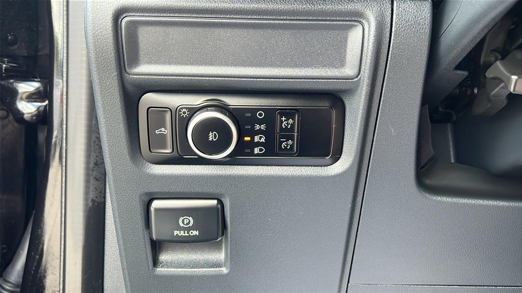 used 2024 Ford F-150 car, priced at $40,975