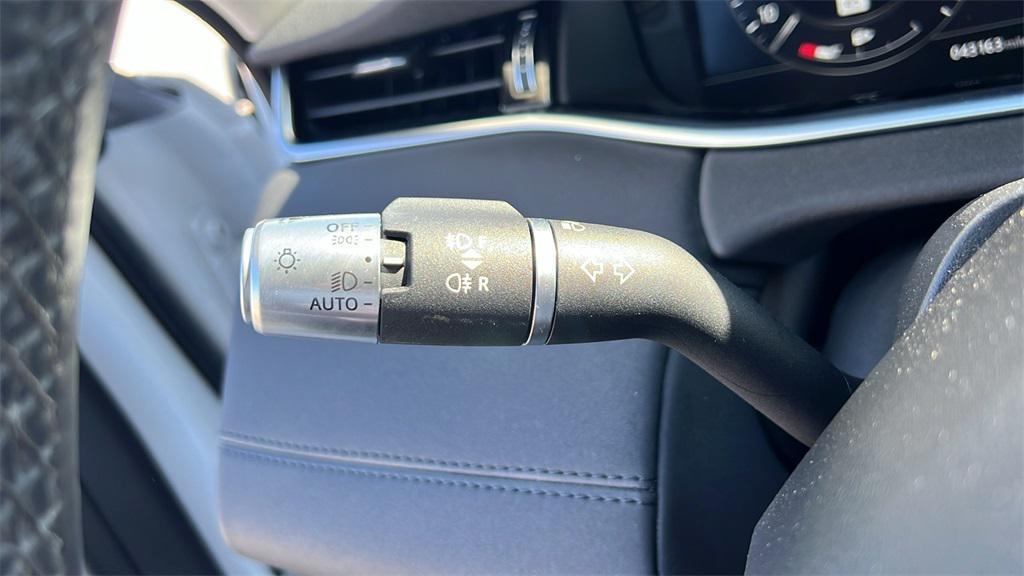 used 2020 Land Rover Range Rover Evoque car, priced at $23,575