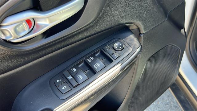 used 2016 Jeep Cherokee car, priced at $13,975