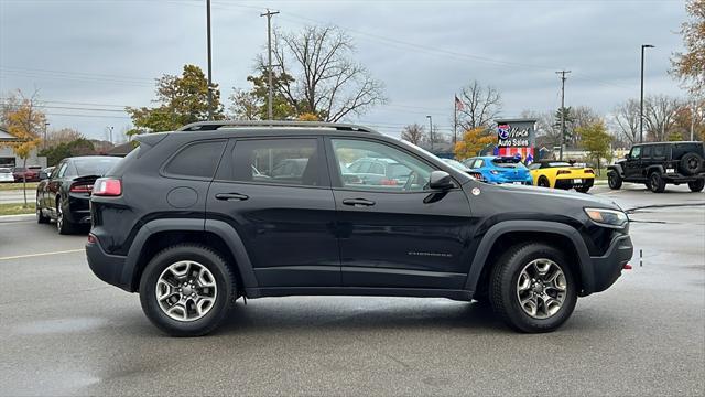 used 2019 Jeep Cherokee car, priced at $15,775