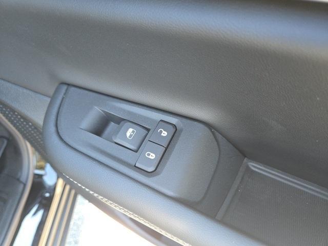 new 2025 Jeep Grand Cherokee car, priced at $42,140