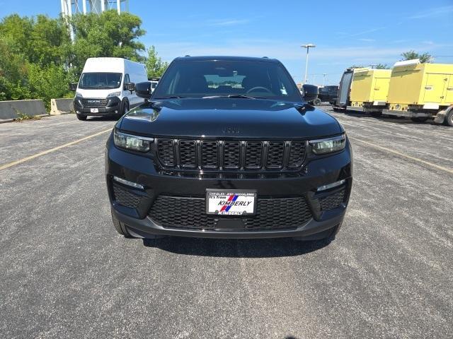 new 2025 Jeep Grand Cherokee car, priced at $42,140