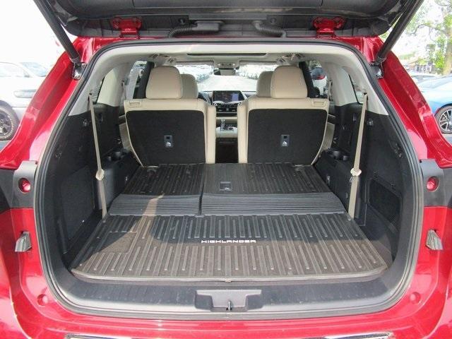 used 2021 Toyota Highlander car, priced at $37,607