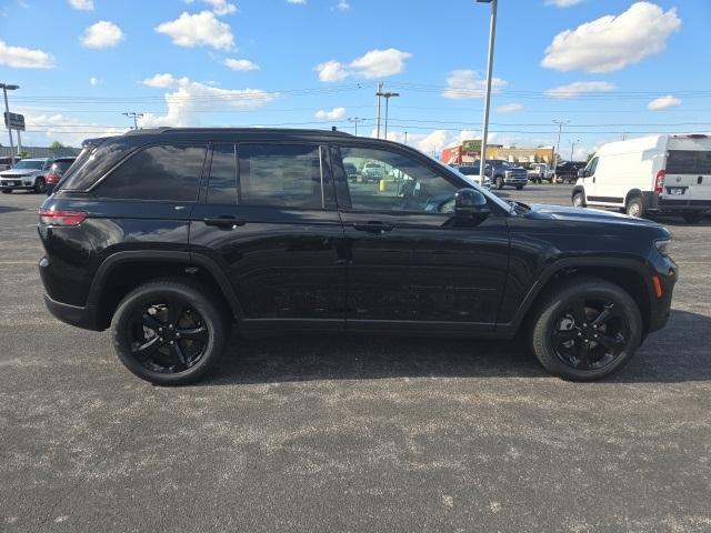 new 2025 Jeep Grand Cherokee car, priced at $45,433