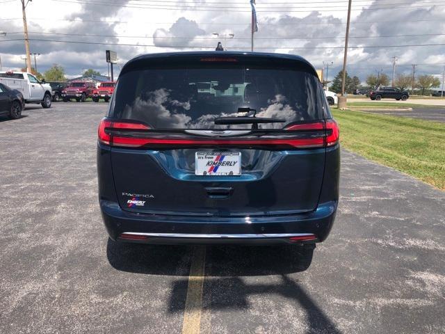 new 2024 Chrysler Pacifica car, priced at $39,990