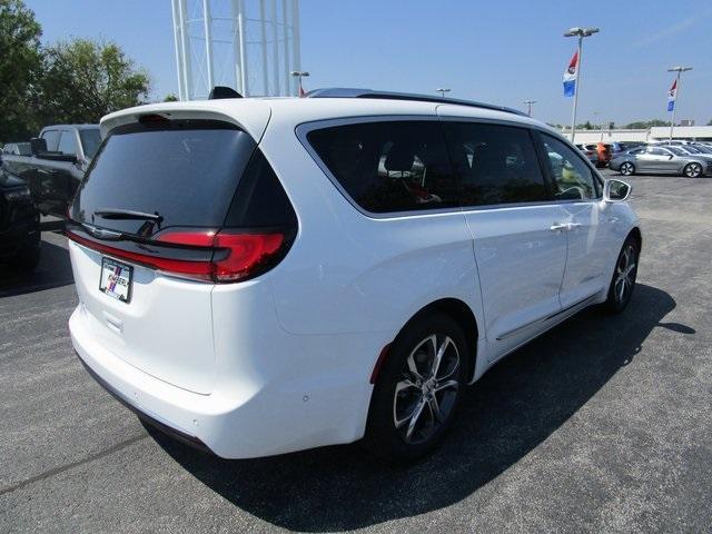 new 2024 Chrysler Pacifica car, priced at $48,035