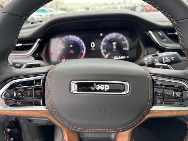 new 2025 Jeep Grand Cherokee car, priced at $62,335