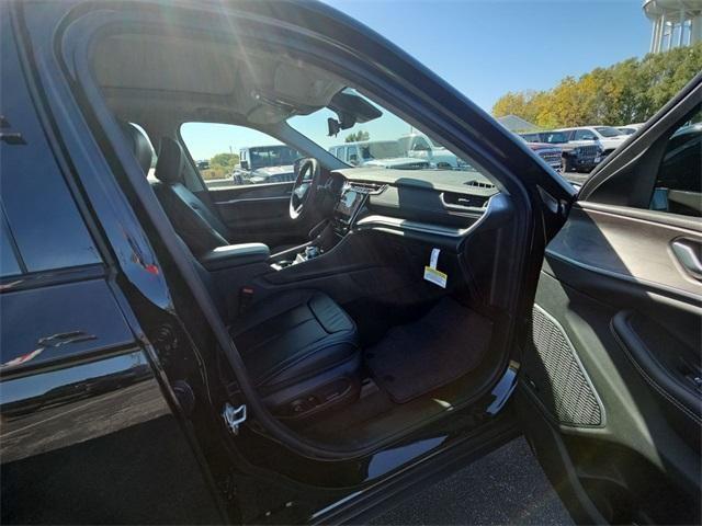 new 2024 Jeep Grand Cherokee L car, priced at $51,455