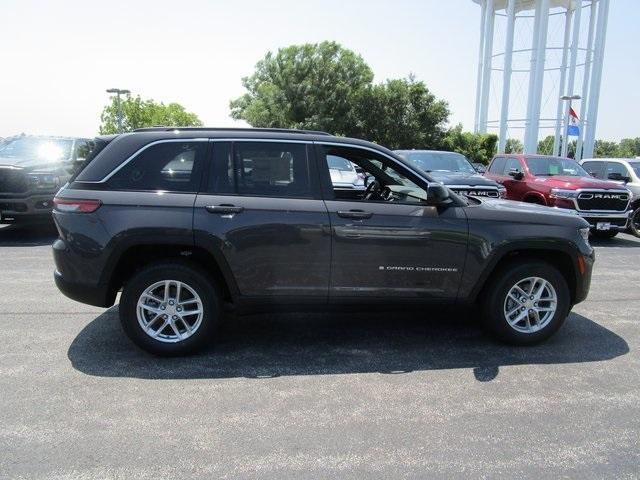 new 2024 Jeep Grand Cherokee car, priced at $39,970