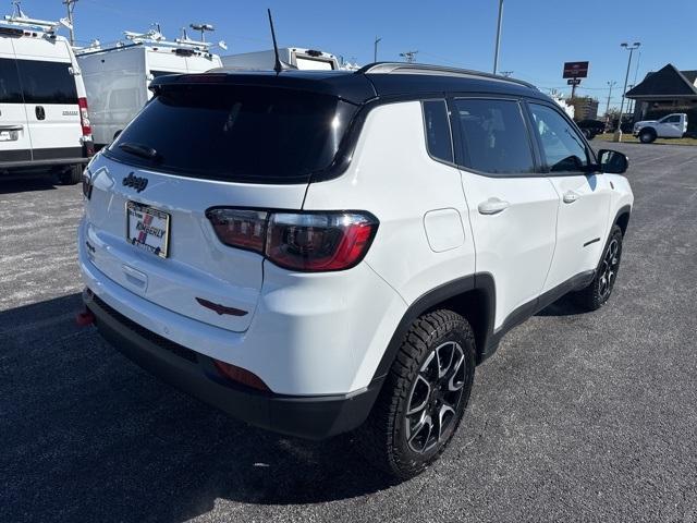 new 2026 Jeep Compass car, priced at $33,390