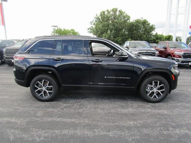 new 2024 Jeep Grand Cherokee car, priced at $47,585