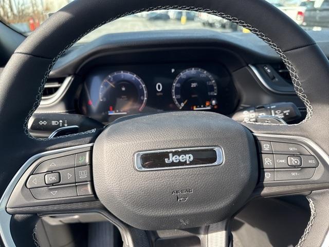new 2025 Jeep Grand Cherokee car, priced at $44,595