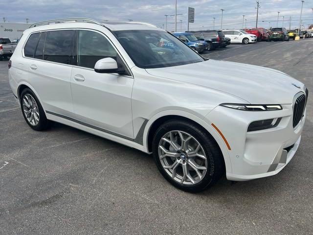 new 2025 BMW X7 car, priced at $93,805