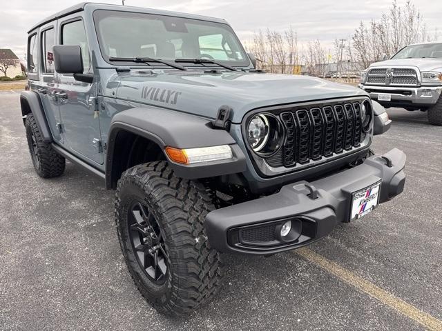 new 2025 Jeep Wrangler car, priced at $48,075