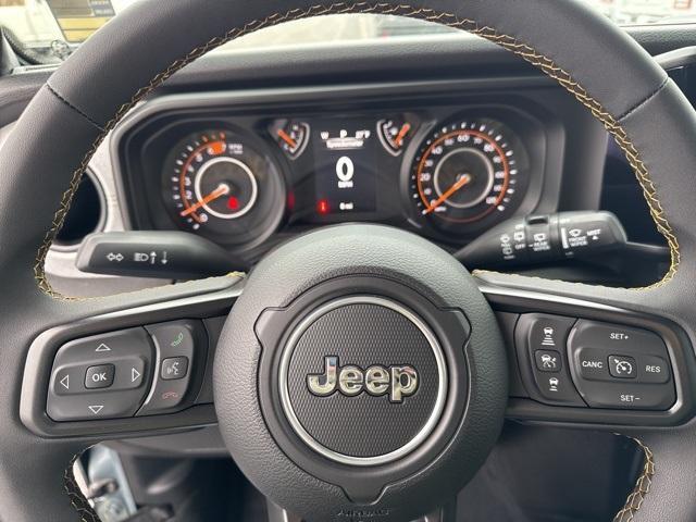 new 2025 Jeep Wrangler car, priced at $48,075