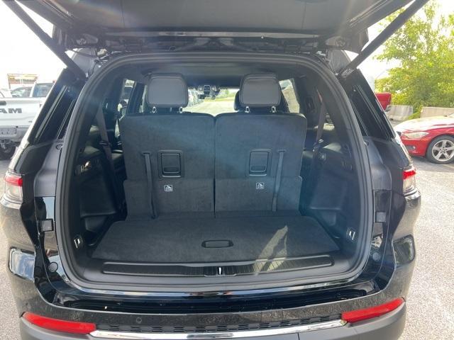 new 2025 Jeep Grand Cherokee L car, priced at $44,415