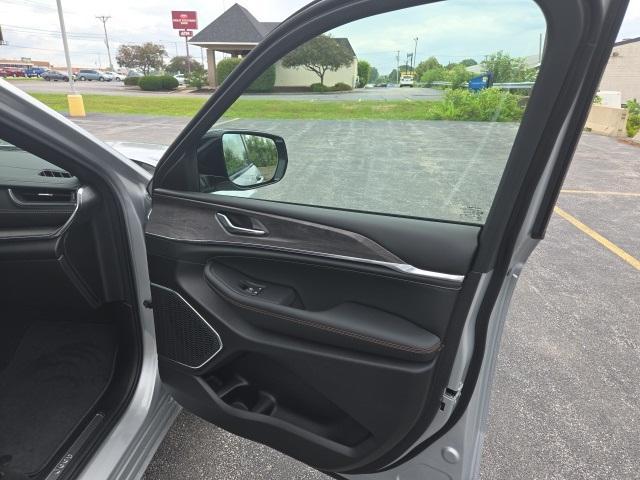 new 2025 Jeep Grand Cherokee L car, priced at $56,936