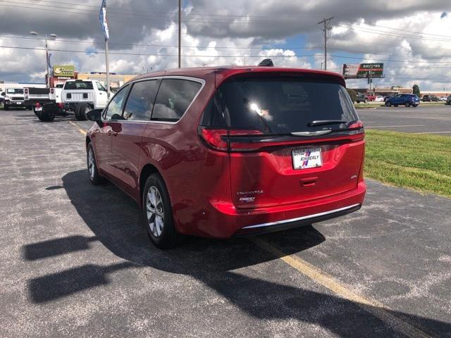 new 2024 Chrysler Pacifica car, priced at $42,185