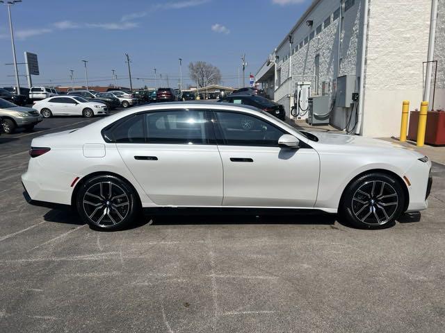 new 2024 BMW 760 car, priced at $130,090