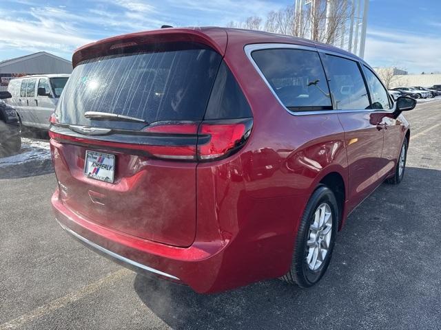 new 2025 Chrysler Pacifica car, priced at $41,420