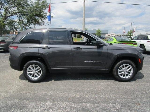 new 2024 Jeep Grand Cherokee car, priced at $39,970