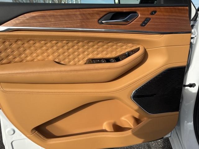 used 2025 Jeep Grand Cherokee car, priced at $56,733