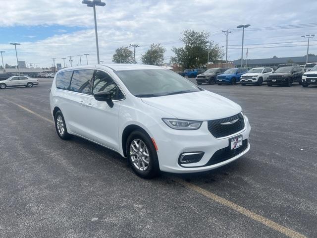 new 2026 Chrysler Pacifica car, priced at $42,920