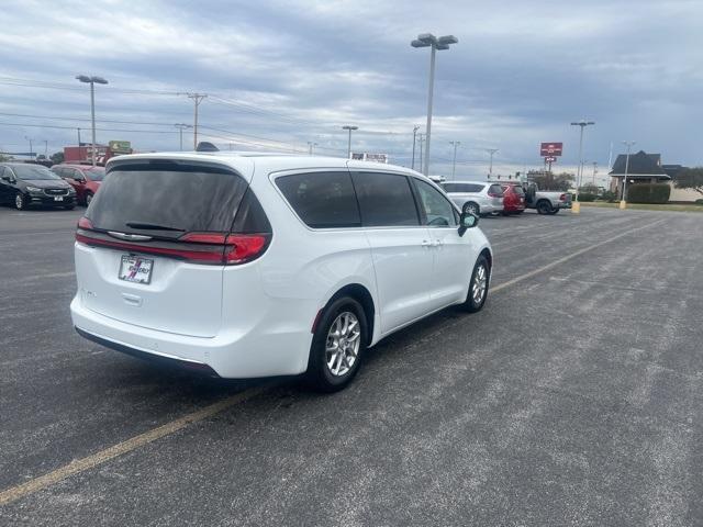 new 2026 Chrysler Pacifica car, priced at $42,920