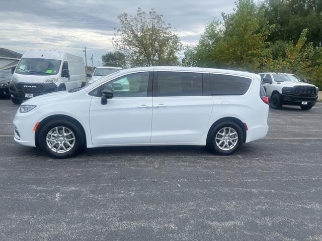 new 2026 Chrysler Pacifica car, priced at $42,920