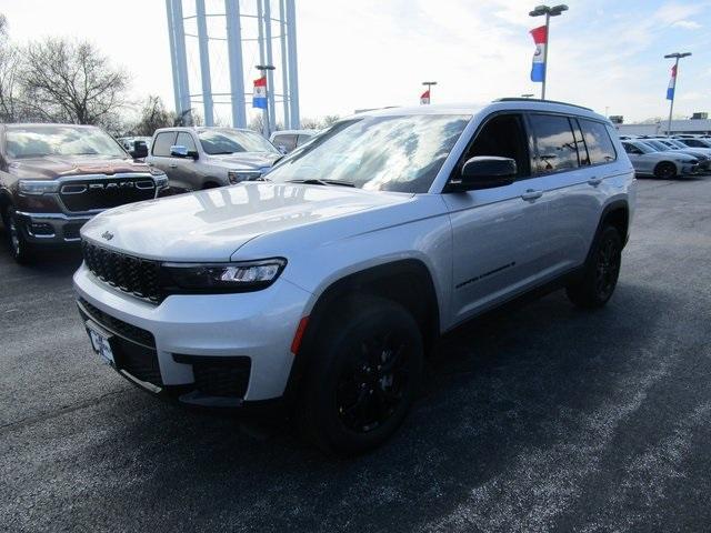 new 2024 Jeep Grand Cherokee L car, priced at $43,030