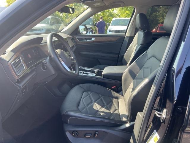 used 2024 Volkswagen Atlas car, priced at $31,487