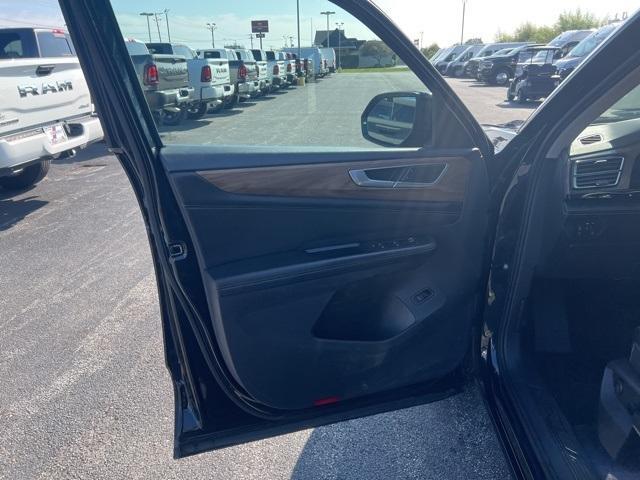 used 2024 Volkswagen Atlas car, priced at $31,487