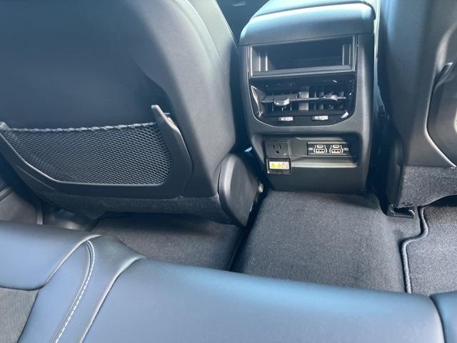 new 2025 Jeep Grand Cherokee car, priced at $41,900