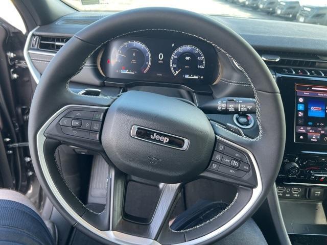 new 2025 Jeep Grand Cherokee car, priced at $41,900