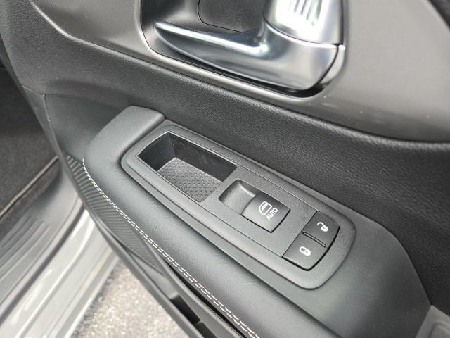 new 2025 Chrysler Pacifica car, priced at $41,019