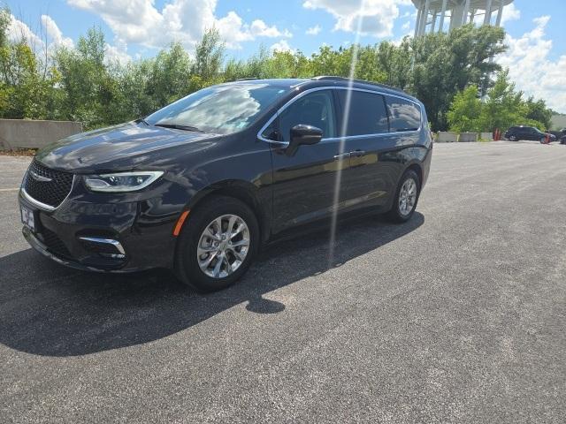 used 2022 Chrysler Pacifica car, priced at $28,881