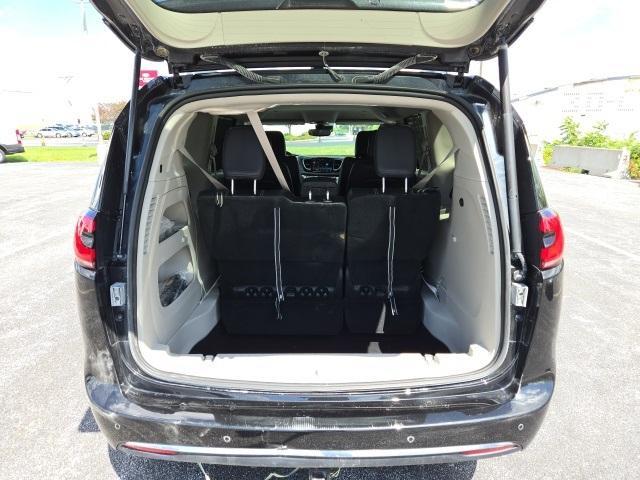 used 2022 Chrysler Pacifica car, priced at $28,881
