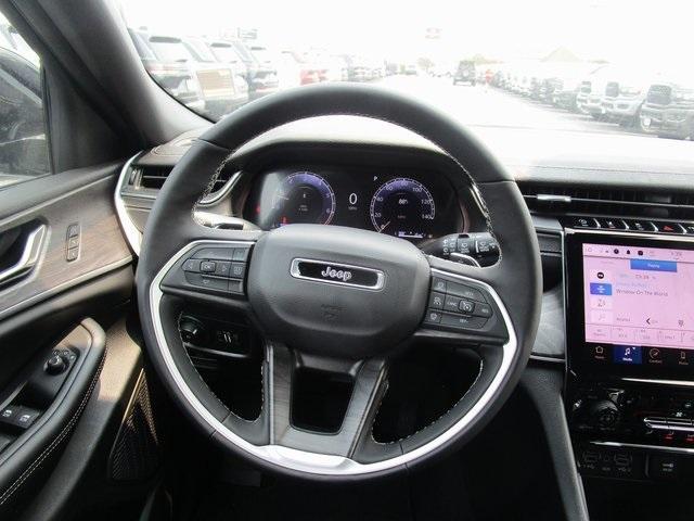 new 2024 Jeep Grand Cherokee car, priced at $43,795