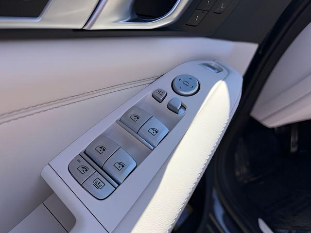 new 2025 BMW X7 car, priced at $103,230