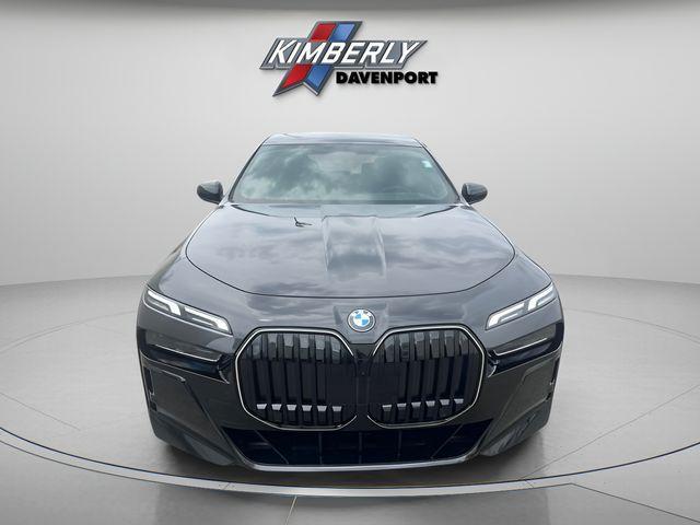 new 2025 BMW 760 car, priced at $129,225