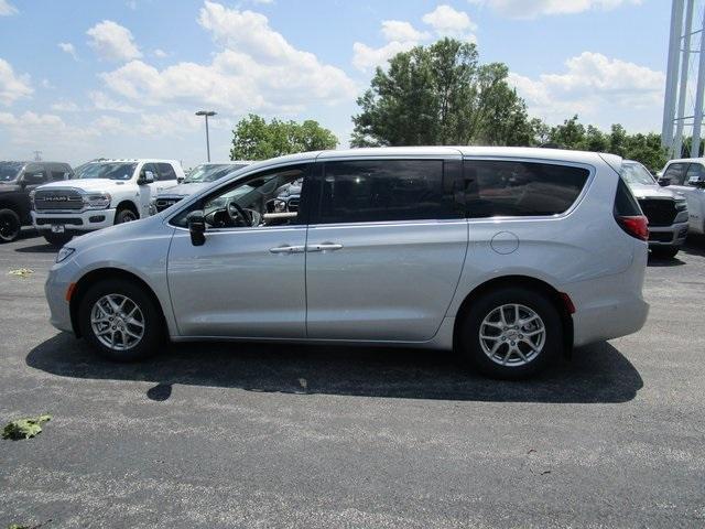 new 2024 Chrysler Pacifica car, priced at $38,820