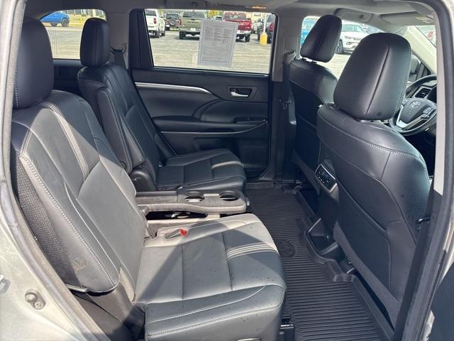 used 2017 Toyota Highlander car, priced at $21,952