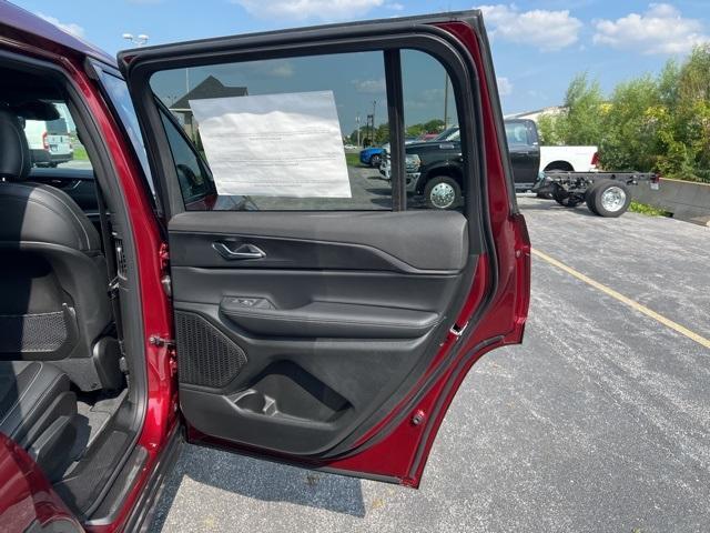 new 2025 Jeep Grand Cherokee L car, priced at $42,655
