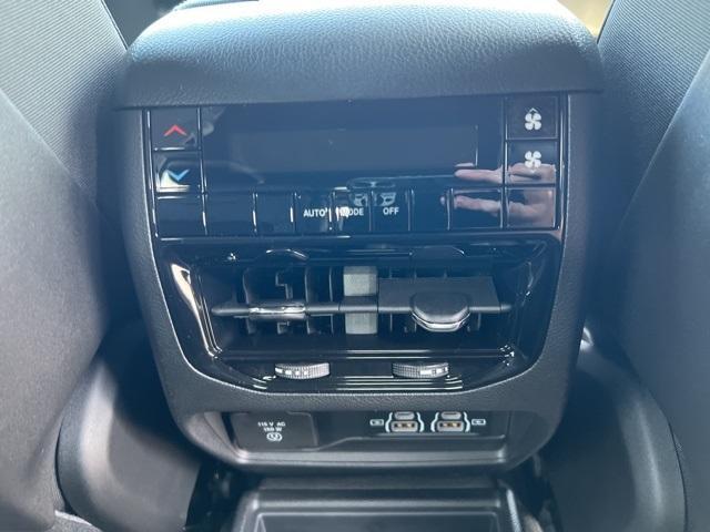 new 2025 Jeep Grand Cherokee L car, priced at $42,655