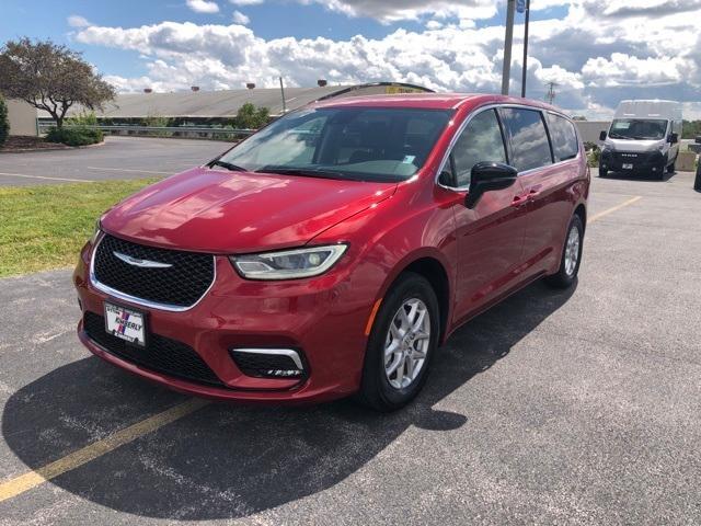 new 2024 Chrysler Pacifica car, priced at $38,495